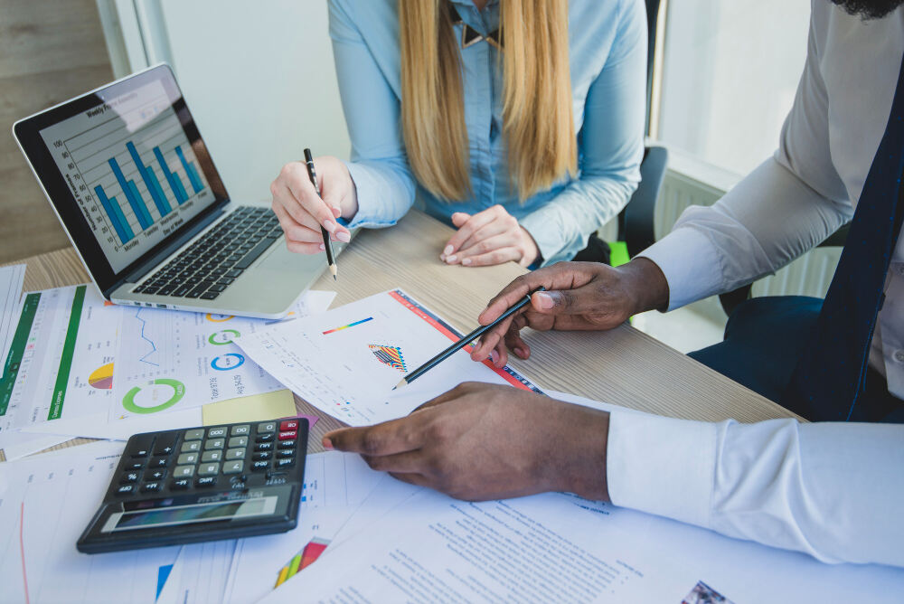 CHARTERED ACCOUNTANCY FIRMS & CHOOSING ONE – WHY